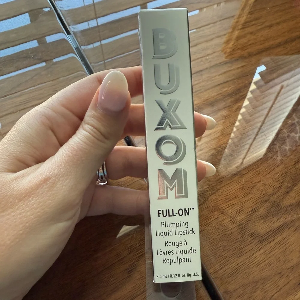 New! Buxom Comin’ Up Roses Full-On Plumping Liquid Lipstick Matte- Longwear